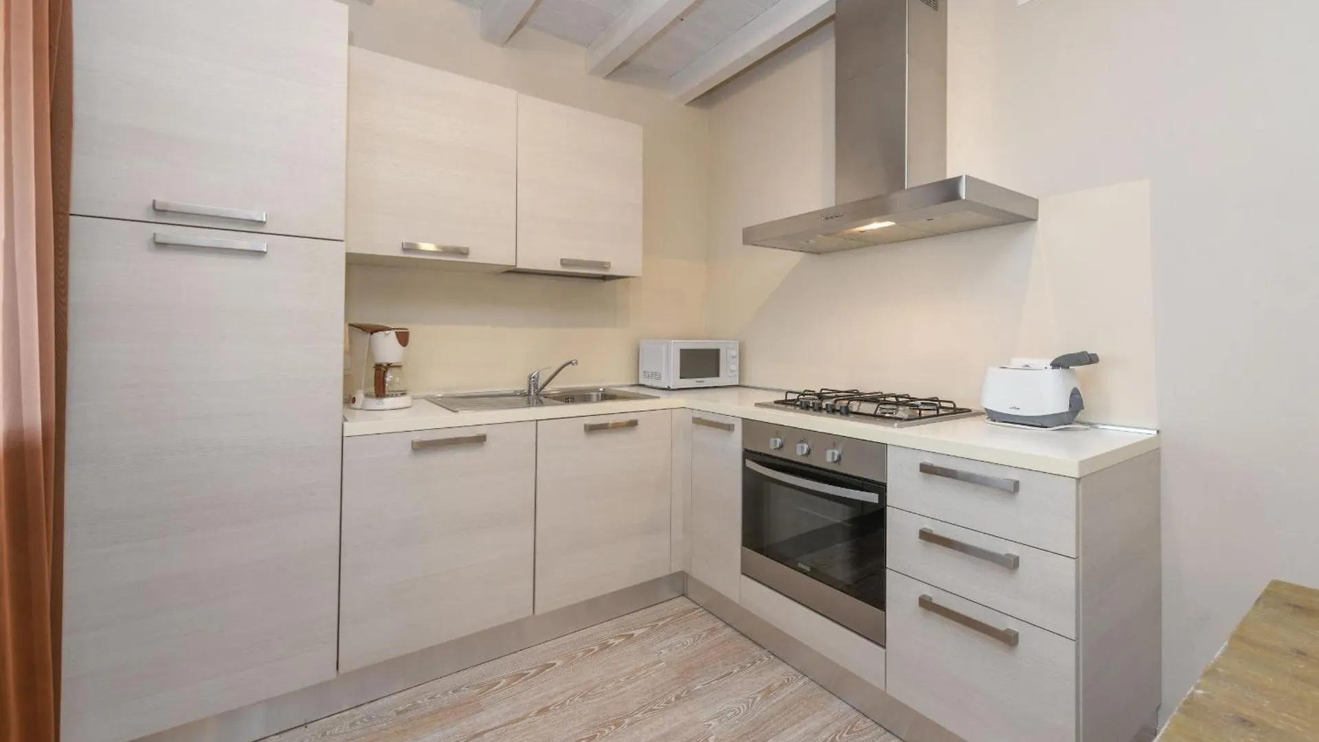 Ca Rossa Ibisco By Garda Fewo Toscolano Maderno Apartmán