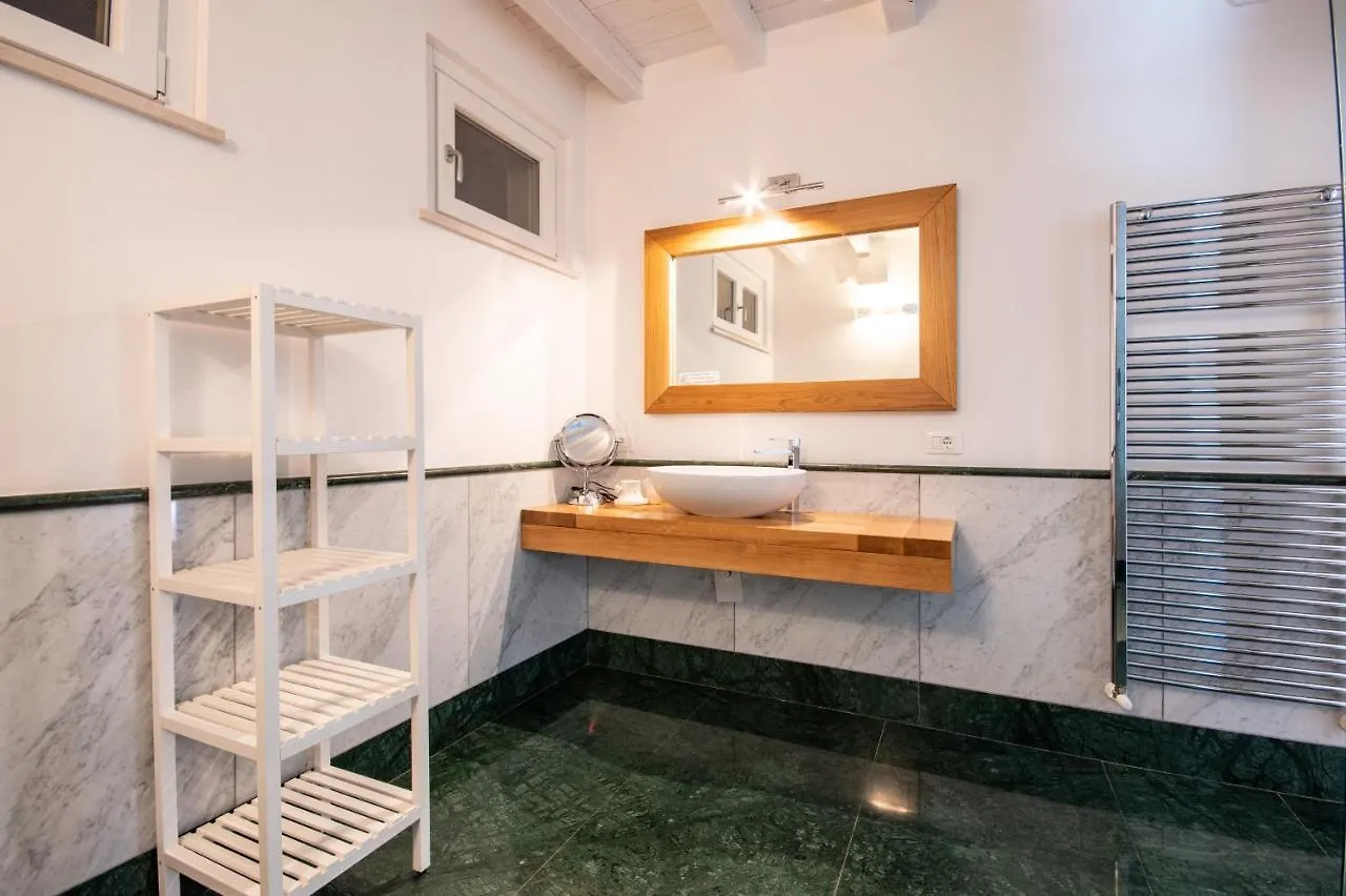 Ca Rossa Ibisco By Garda Fewo Toscolano Maderno Apartment